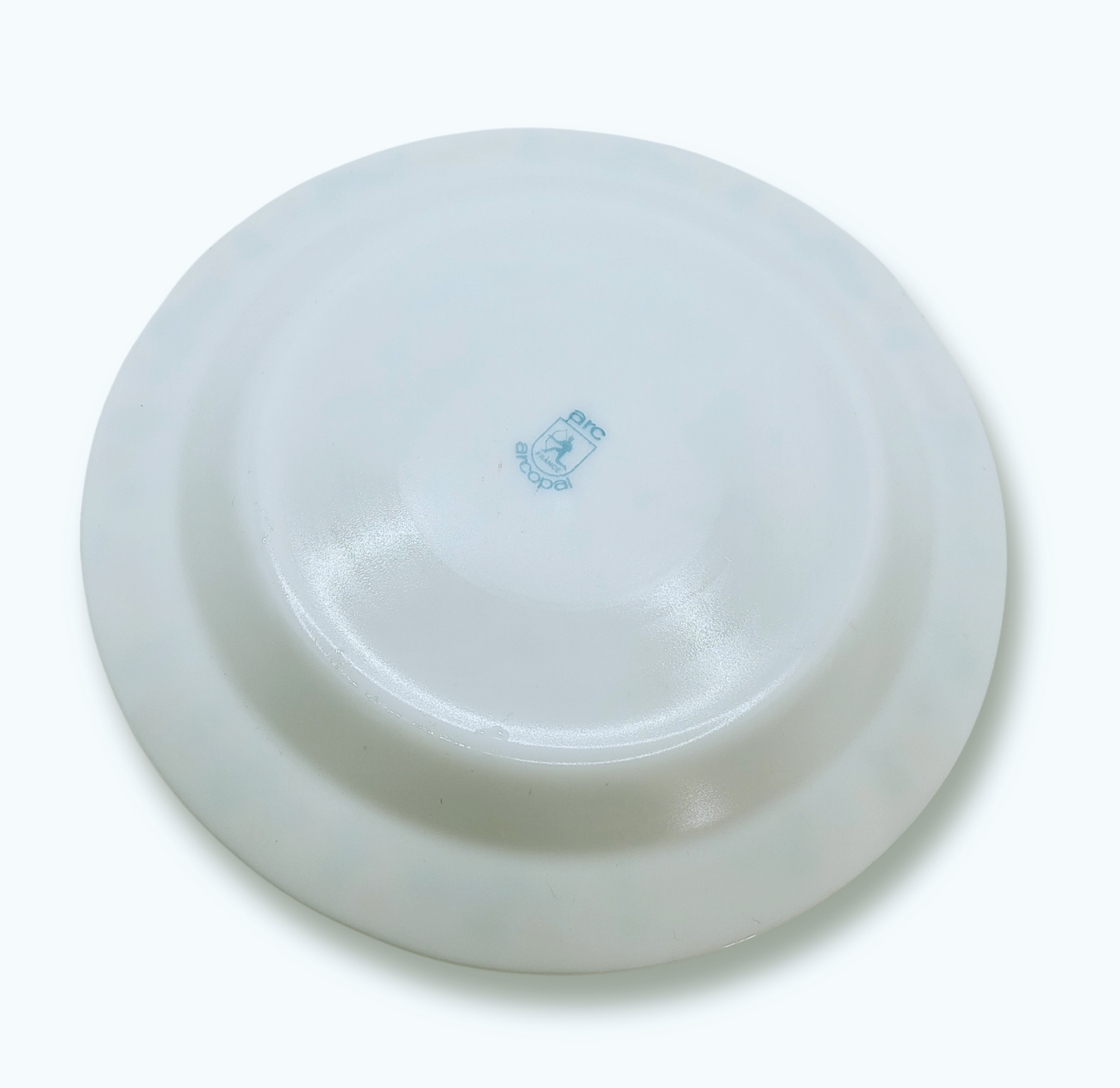 Assiette Arcopal Reka – Motif fleuri vintage