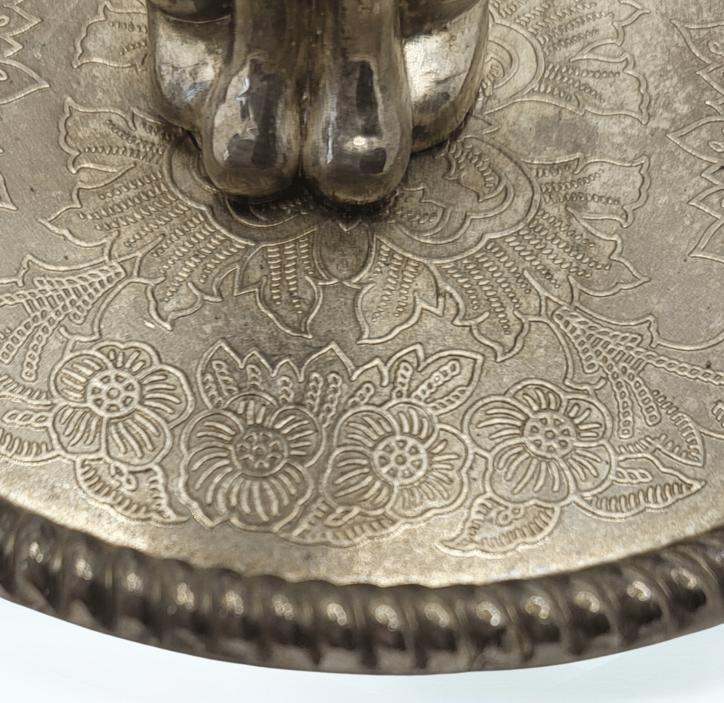 Porte-bijoux ancien en métal argenté – Chat vintage Movitex