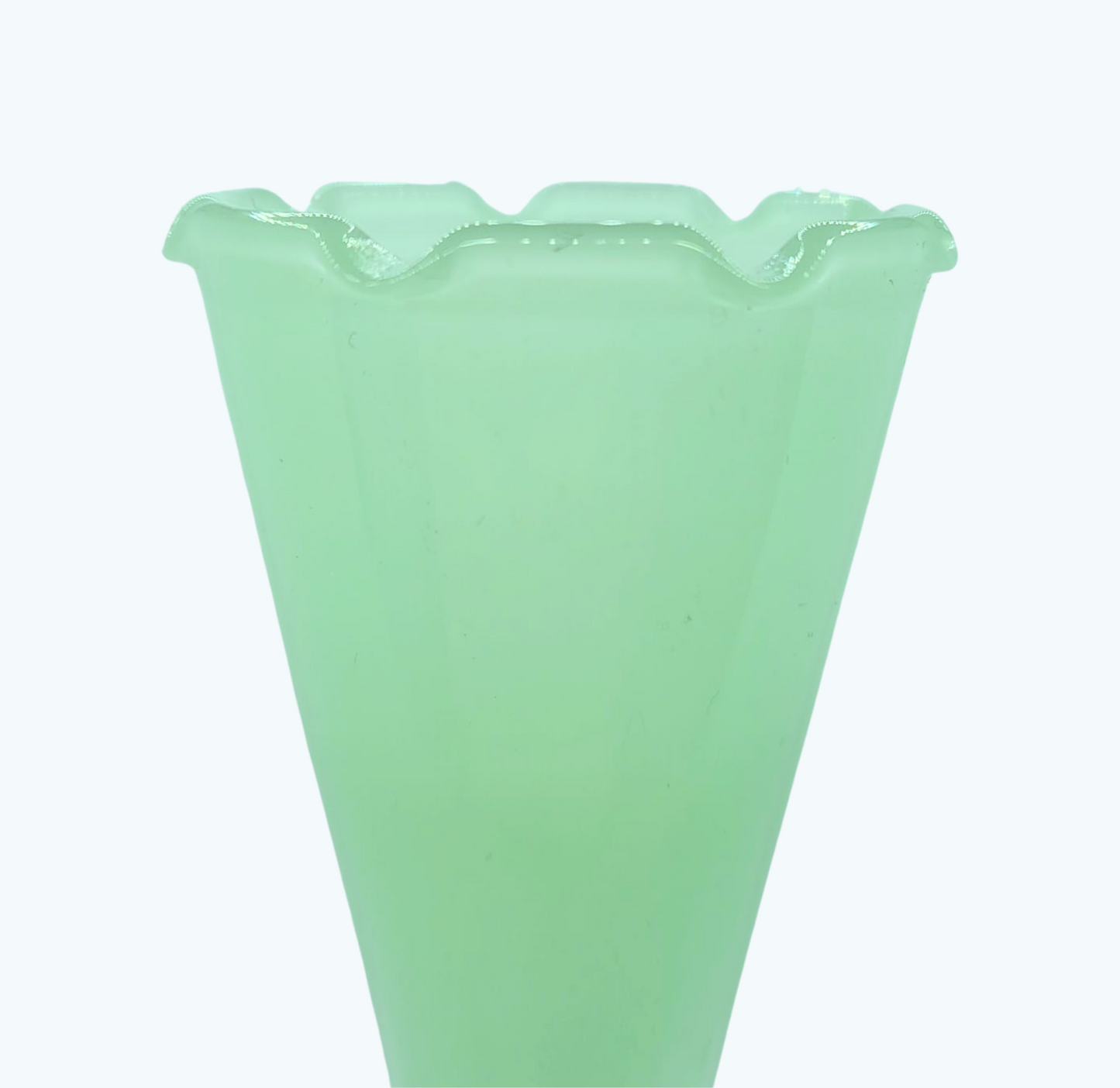 Vase en opaline vert – Élégance rétro