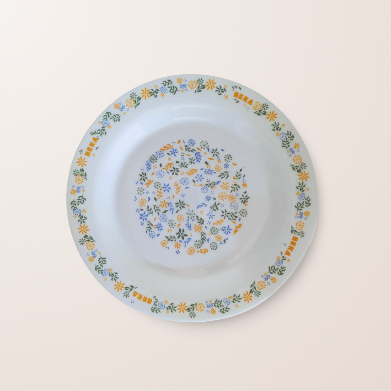 Assiette Arcopal Reka – Motif fleuri vintage