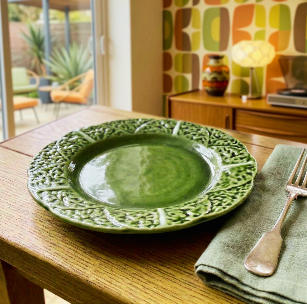 Assiette à dessert motif feuille de chou