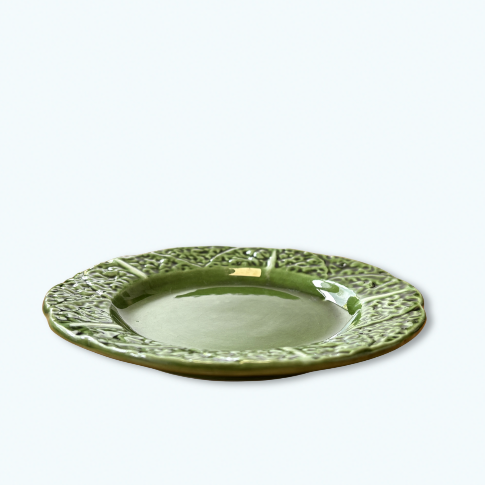 Assiette à dessert motif feuille de chou