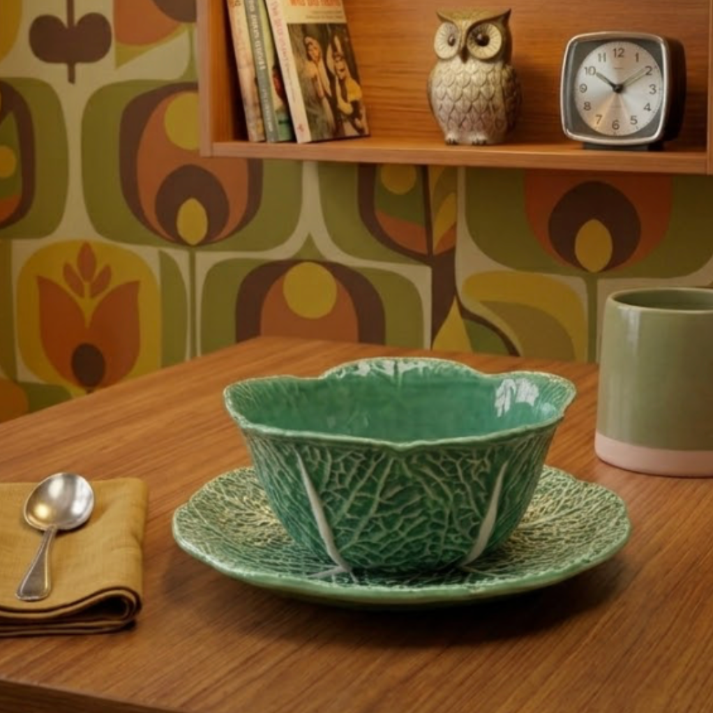 Bol feuille de chou accompagné de sa soucoupe