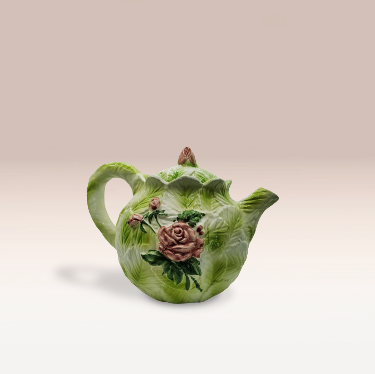 Théière en barbotine – Feuilles de roses