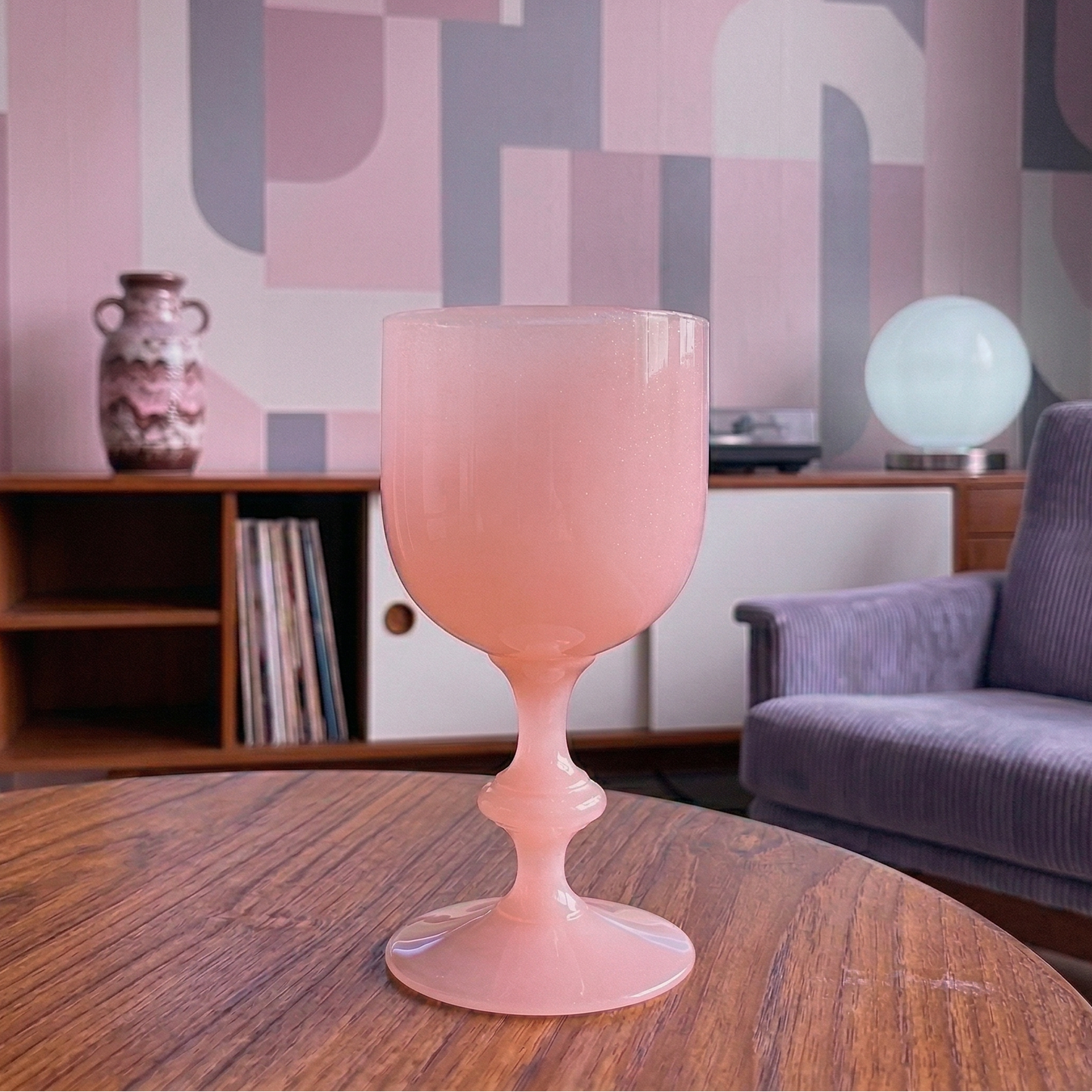 Coupe décorative en opaline rose