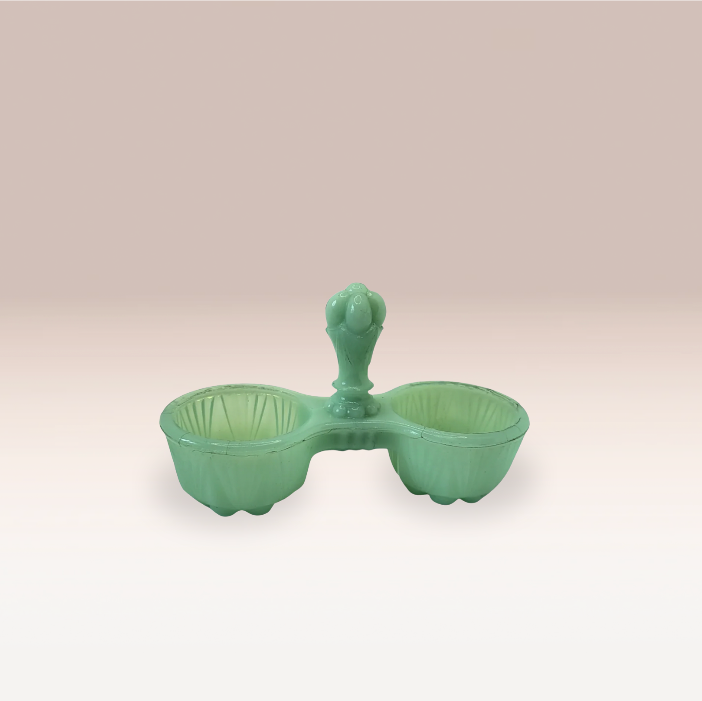 Duo sel & poivre en opaline verte – Élégance rétro