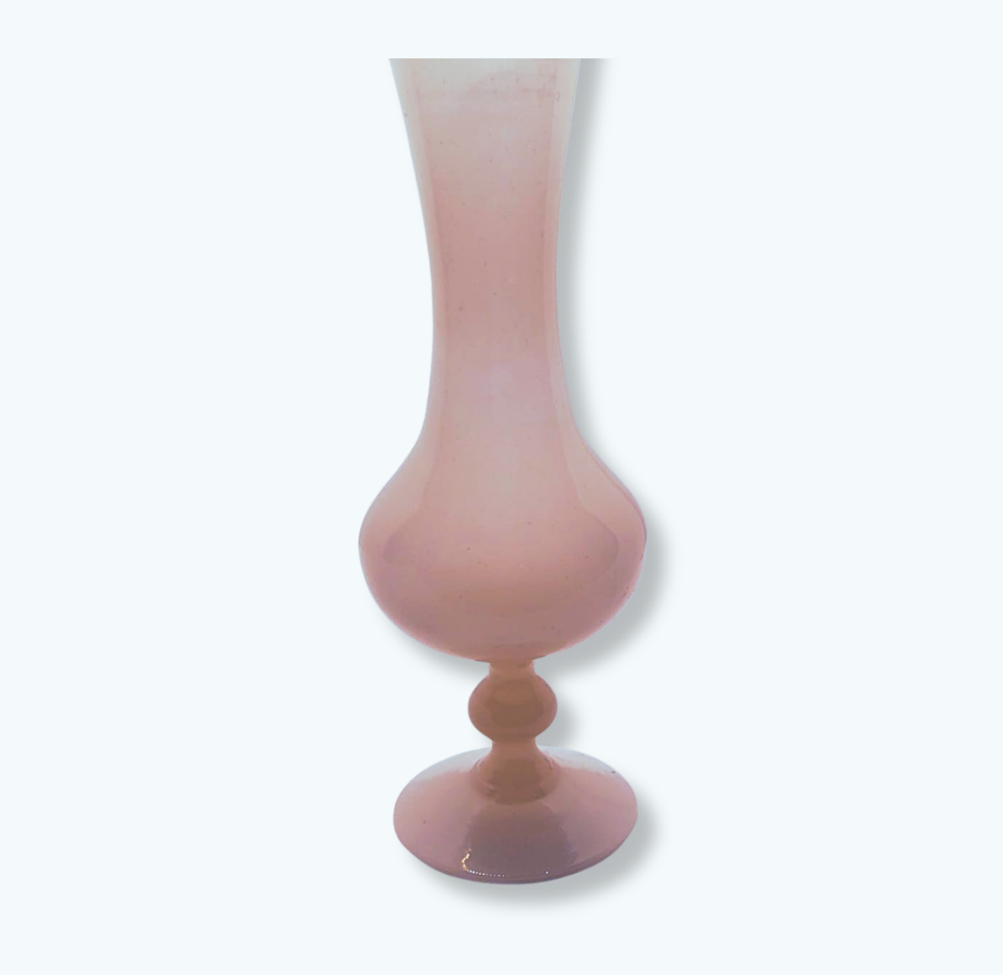Vase en opaline rose légé - Pied travaillé